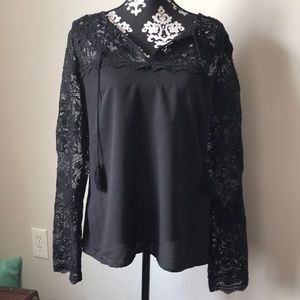 Adiva lace-sleeved blouse
